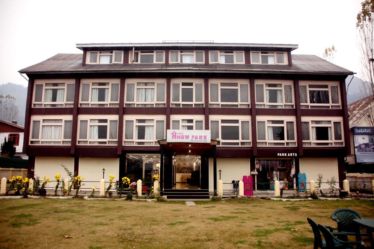 Hotel New Park At Dal Lake Сринагар Экстерьер фото